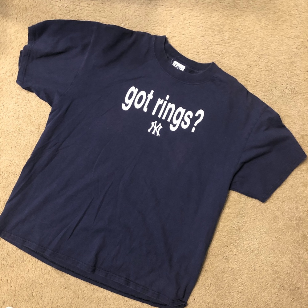2005 Yankees tee